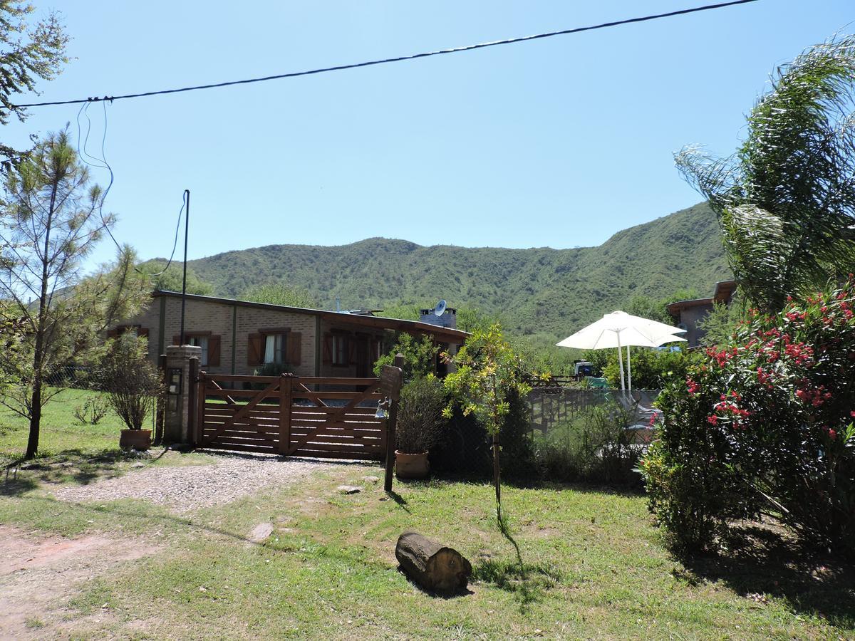 Cabanas Los Cockers Villa General Belgrano Exterior photo